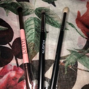 Blending Eye Brushes